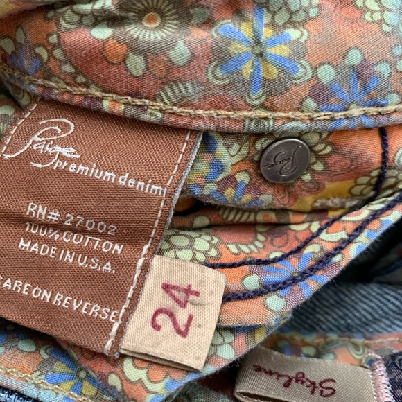 Paige Skyline Skinny Jeans - Picture 3 of 5